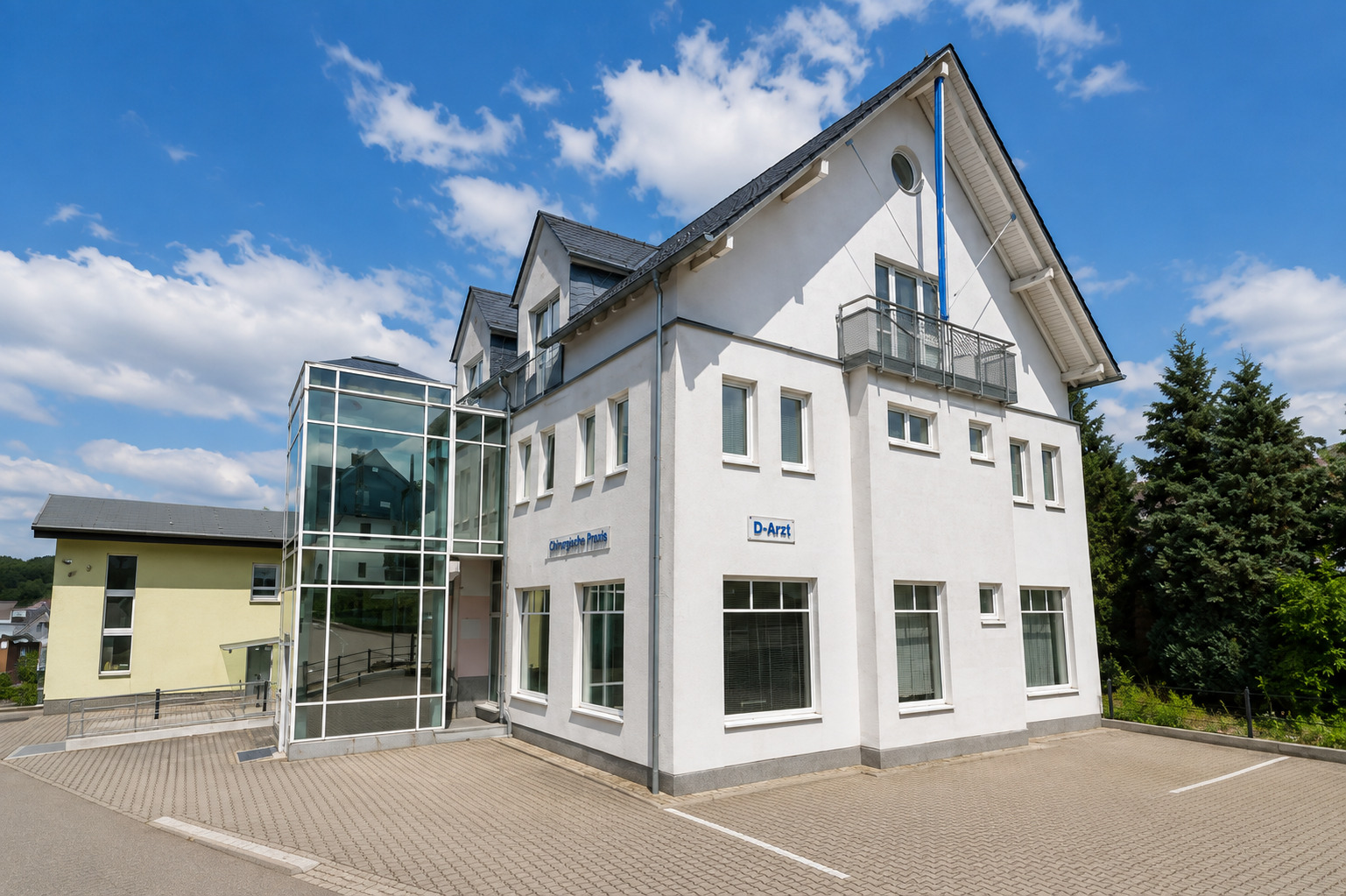 Außenansicht der Praxis in Jahnsdorf